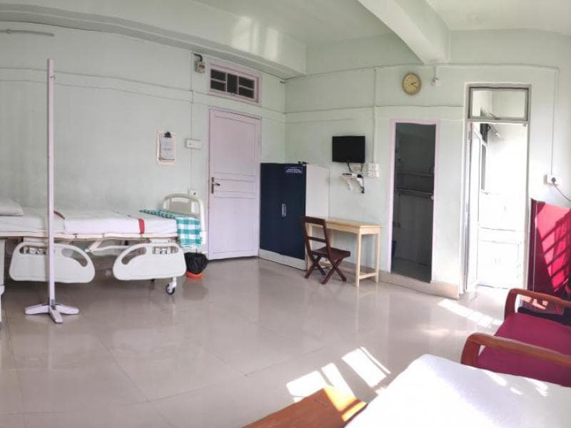 Private cabin, Synod Hospital